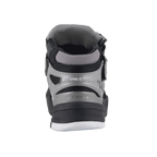 Chaussures Alpinestars Speedflight Street Shoes, Noir Gun Metal, vue arrière d'une chaussure de moto urbaine, avec marquage MO.ST.EQ sur le talon, empiècements synthétiques et en maille gris et noir, semelle texturée durable.