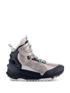 Chaussures Alpinestars Speedstreet, chaussures de moto montantes, écru, corail, noir et aqua, tige en microfibre aux reflets argentés métalliques avec panneaux de protection noirs, accents rose corail et bleu aqua, semelle épaisse avec marquage TPF, design streetwear urbain