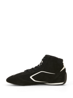 Chaussures Alpinestars SP V3 FIA, chaussures de course automobile, noir et blanc, vue de profil, tige en daim de qualité supérieure avec accents graphiques blancs, design montant, semelle fine en caoutchouc de spécification course pour une sensation de pédale améliorée