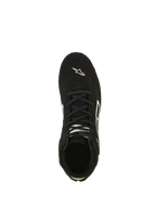 Chaussures Alpinestars SP V3 FIA, chaussures de course automobile, noir et blanc, vue de dessus de la tige en daim de qualité supérieure, avec lacets noirs et logo Astars blanc sur le bout, équipement de sport automobile professionnel ignifugé