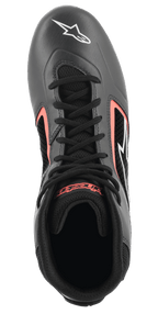 Chaussures Alpinestars Tech-1 K Start V2, chaussures de karting, noir asphalte et orange fluo, vue de dessus, avec lacets noirs, logo étoile blanc sur le bout, et panneaux perforés respirants avec des accents orange vif