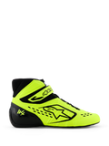 Chaussures de karting Alpinestars Tech-1 KX V3, jaune fluo et noir, vue de profil avec logo Alpinestars bien visible, sangle de cheville réglable et perforations découpées au laser pour la respirabilité, chaussures de sport automobile professionnelles.