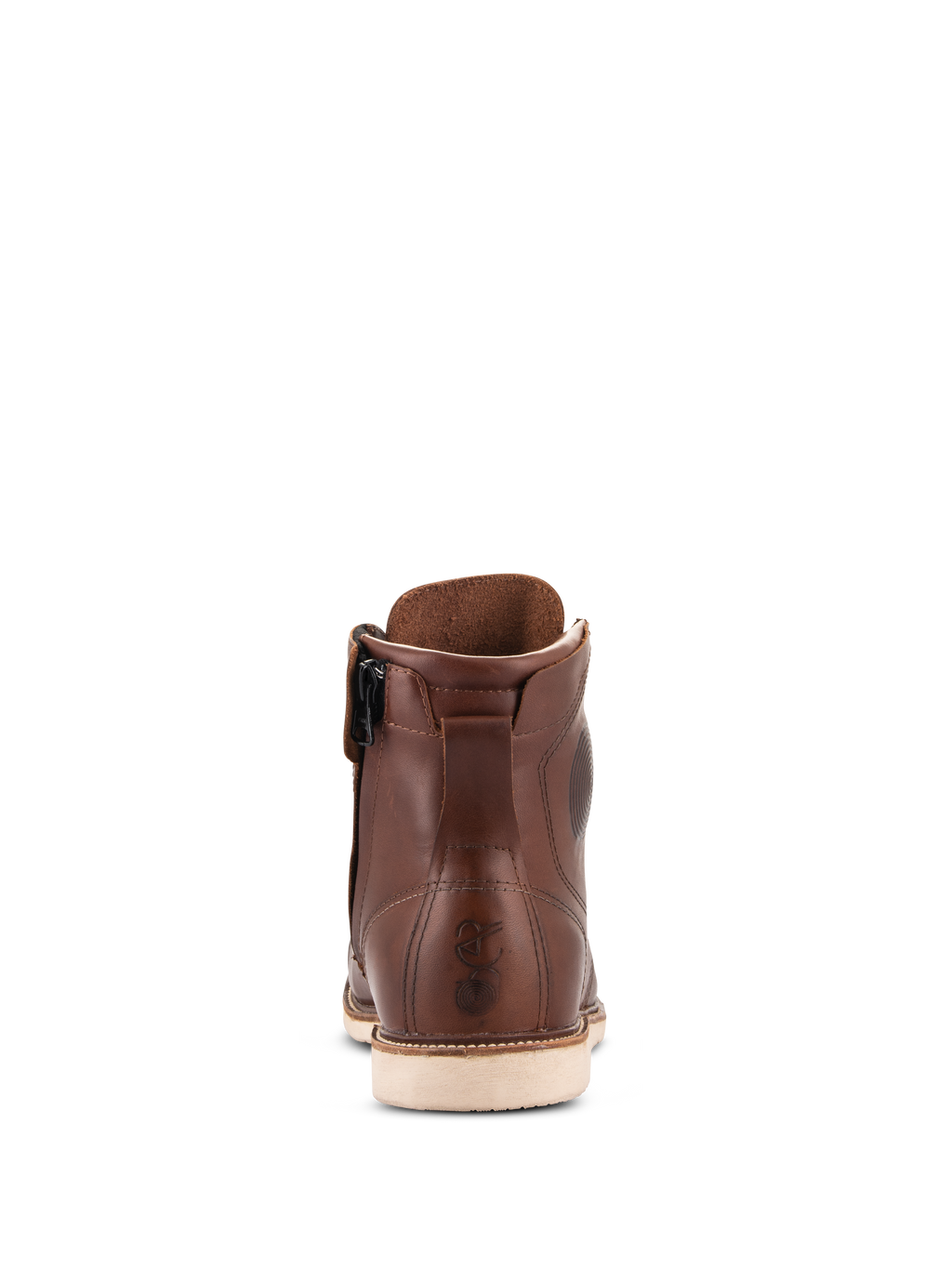 Chaussures Alpinestars Oscar Monty V2, chaussure de moto en cuir brun, vue arrière avec semelle compensée blanche et fermeture éclair sur le côté médial, logo Oscar embossé sur le talon, design urbain d'inspiration héritage