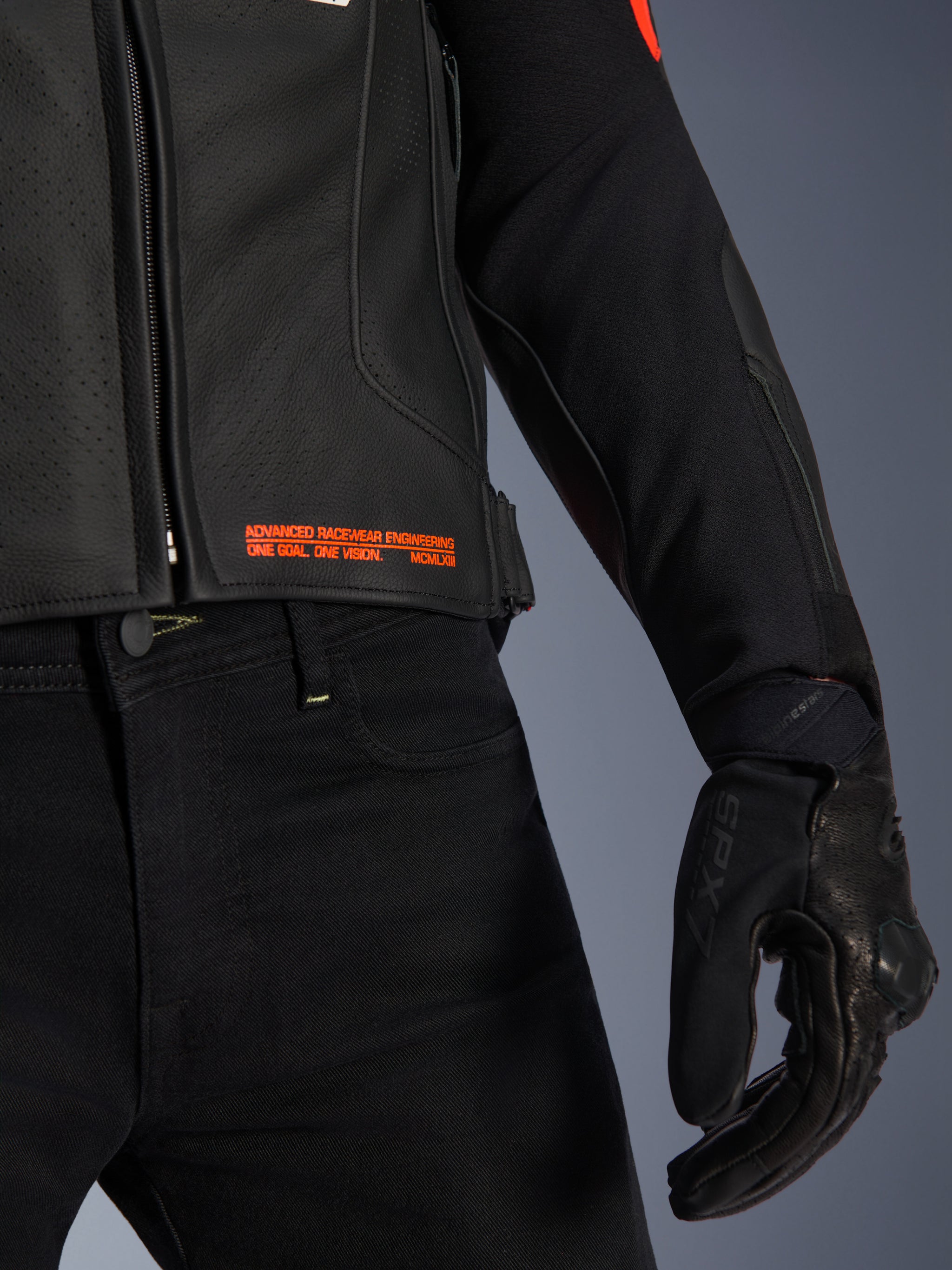 Veste En Cuir GP Plus R V4 Airflow