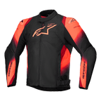 Alpinestars T-SP 1 V2 Waterproof Jacket, veste de moto, noir et rouge fluo, avec col haut et manches longues, logo Alpinestars proéminent sur la poitrine et marquage sur les manches, design textile sportif avec accents rouge orangé vifs, construction imperméable avec sliders d'épaules