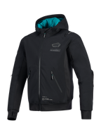 Veste Alpinestars Moblast Waterproof, noire avec doublure de capuche bleu sarcelle, veste de moto technique en softshell avec poches zippées 3D, passe-pouces intégrés et logo Alpinestars sur la poitrine, vêtement de conduite urbaine