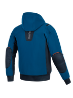 Veste imperméable Alpinestars Moblast, pétrole foncé et bleu marine foncé, vue arrière de la veste de moto à capuche, construction en softshell, panneaux latéraux bleu marine foncé, protections de coudes renforcées avec détails de logo orange