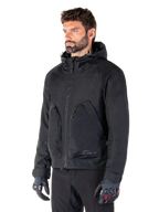 Alpinestars Morush, parka de moto urbaine pour homme, noire, textile imperméable, certifiée CE, Tech-Air Ready, portée par un mannequin.