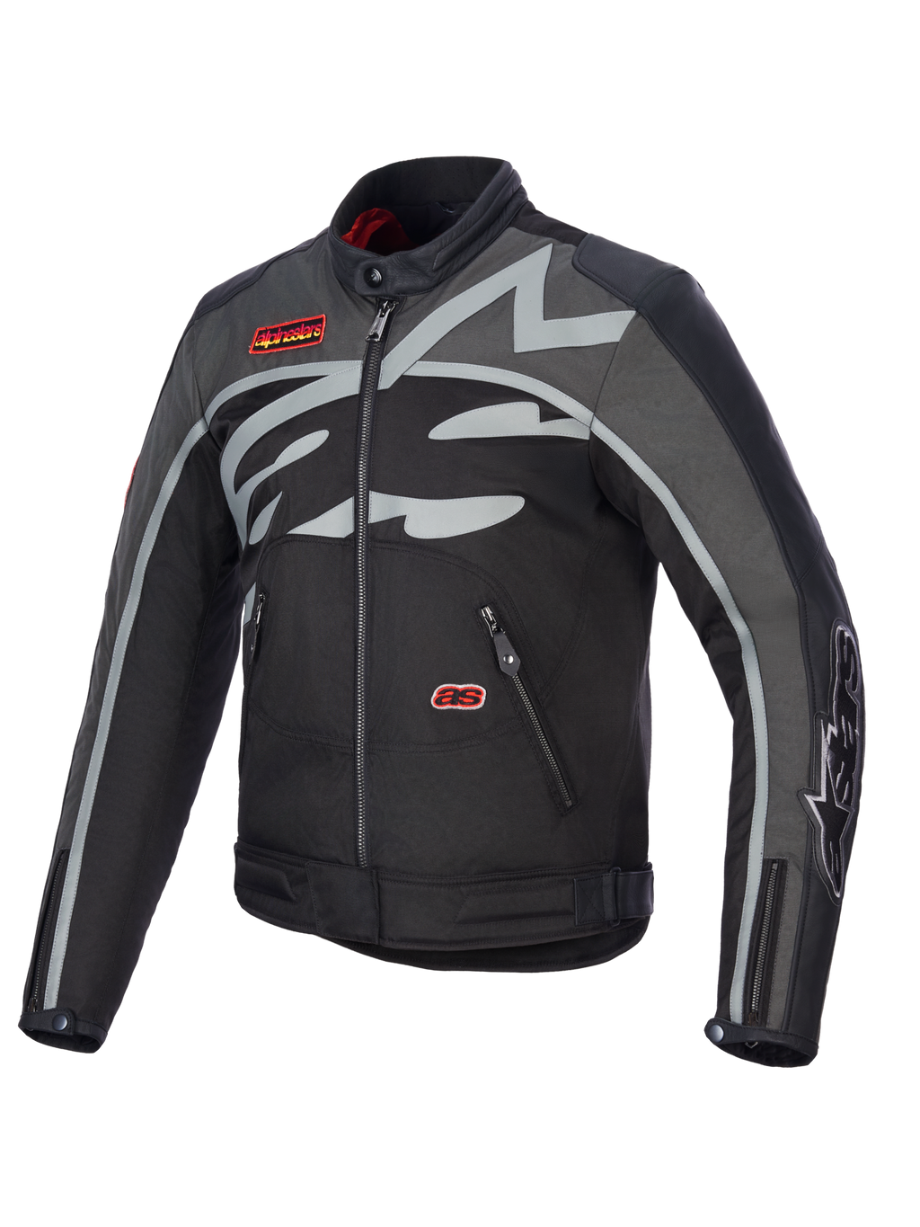Veste Alpinestars Axton, veste de moto, noir anthracite rouge tangerine, avec un grand logo gris enveloppant sur la poitrine, des écussons rouges de la marque, construction en textile et cuir, design d'inspiration racing vintage pour la conduite urbaine et sur route