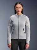 Veste Alpinestars Stella C-1 Air pour femme, veste de moto en maille pour femme, argent, dotée de panneaux en maille technique respirante et de fermetures éclair noires, tenue d'été à coupe ajustée portée par un mannequin