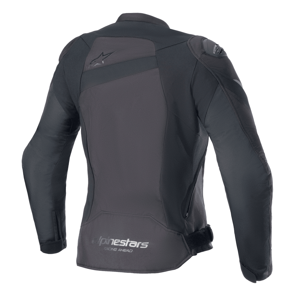 Veste Alpinestars Stella T-GP Plus R V4, veste de moto en textile pour femme, noir/noir, vue arrière avec un logo Astar ton sur ton sur le haut du dos et le marquage 'alpinestars RACING AHEAD' sur l'ourlet inférieur, coupe sport ajustée avec panneaux de protection visibles.