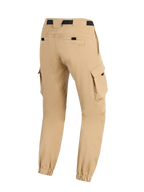 Pantalon Cargo Alpinestars Flex-AST, Beige Clair, pantalon de moto, vue arrière montrant les jambes fuselées avec ourlets élastiqués, des poches cargo latérales et une sangle de taille noire, design d'inspiration militaire urbaine