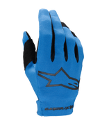 Gants Radar 2025 Alpinestars, gants de motocross, bleu et noir, vue du dos de la main avec tissu extensible texturé, grand logo étoile Alpinestars noir, zone du pouce renforcée et fermeture de poignet sans couture avec logo