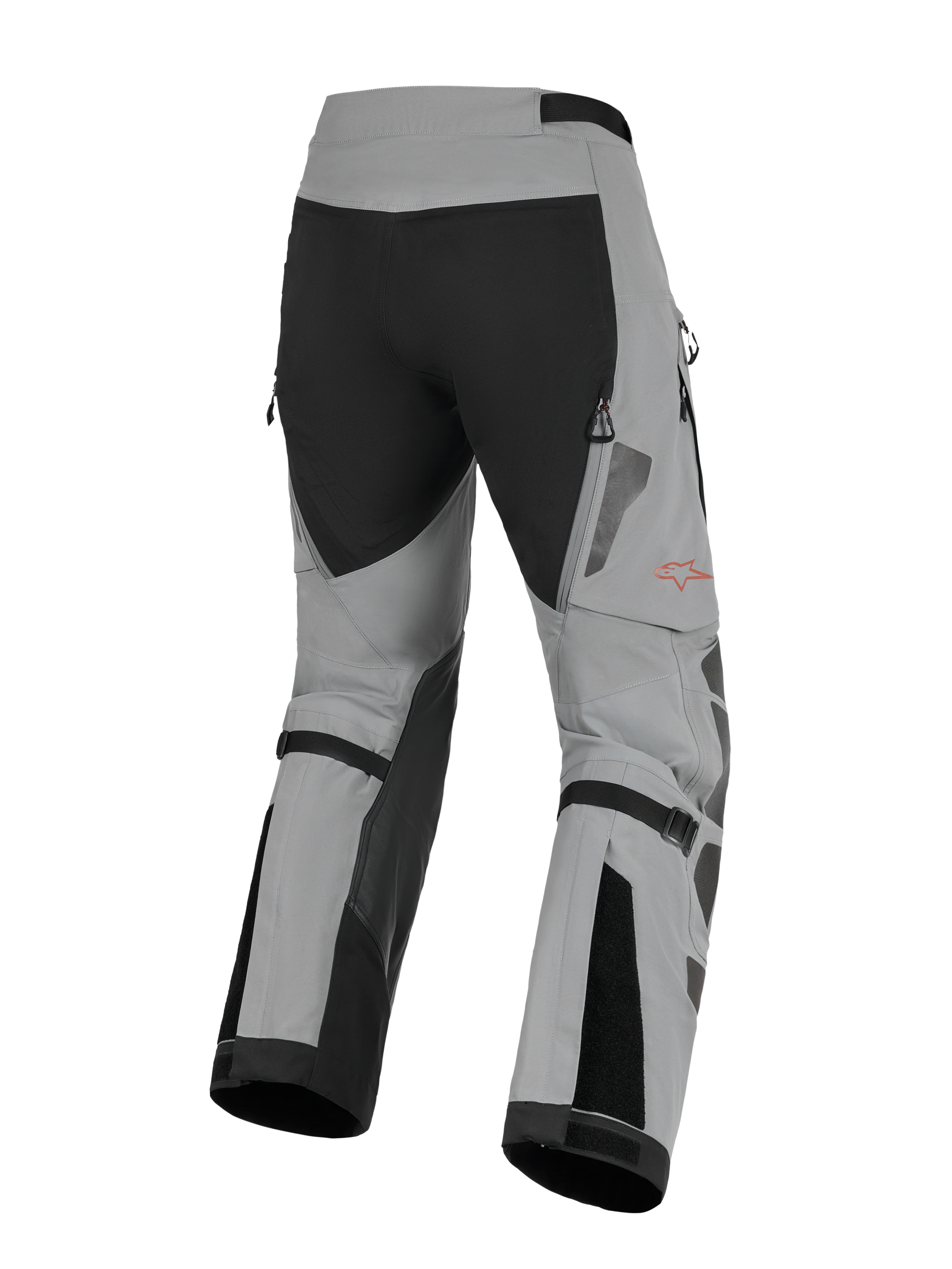 Pantalon Alpinestars Nazca 3L GORE-TEX PRO, pantalon de moto aventure, gris foncé et noir, vue arrière montrant les ajusteurs de volume aux mollets et les évents d'extraction zippés, construction textile durable avec un logo Alpinestars rouge sur la jambe
