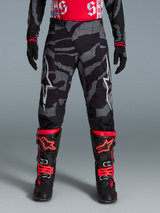 Pantalon Techstar Beast Coast Édition Limitée, motif camouflage gris et noir, logos blancs, équipement de motocross.
