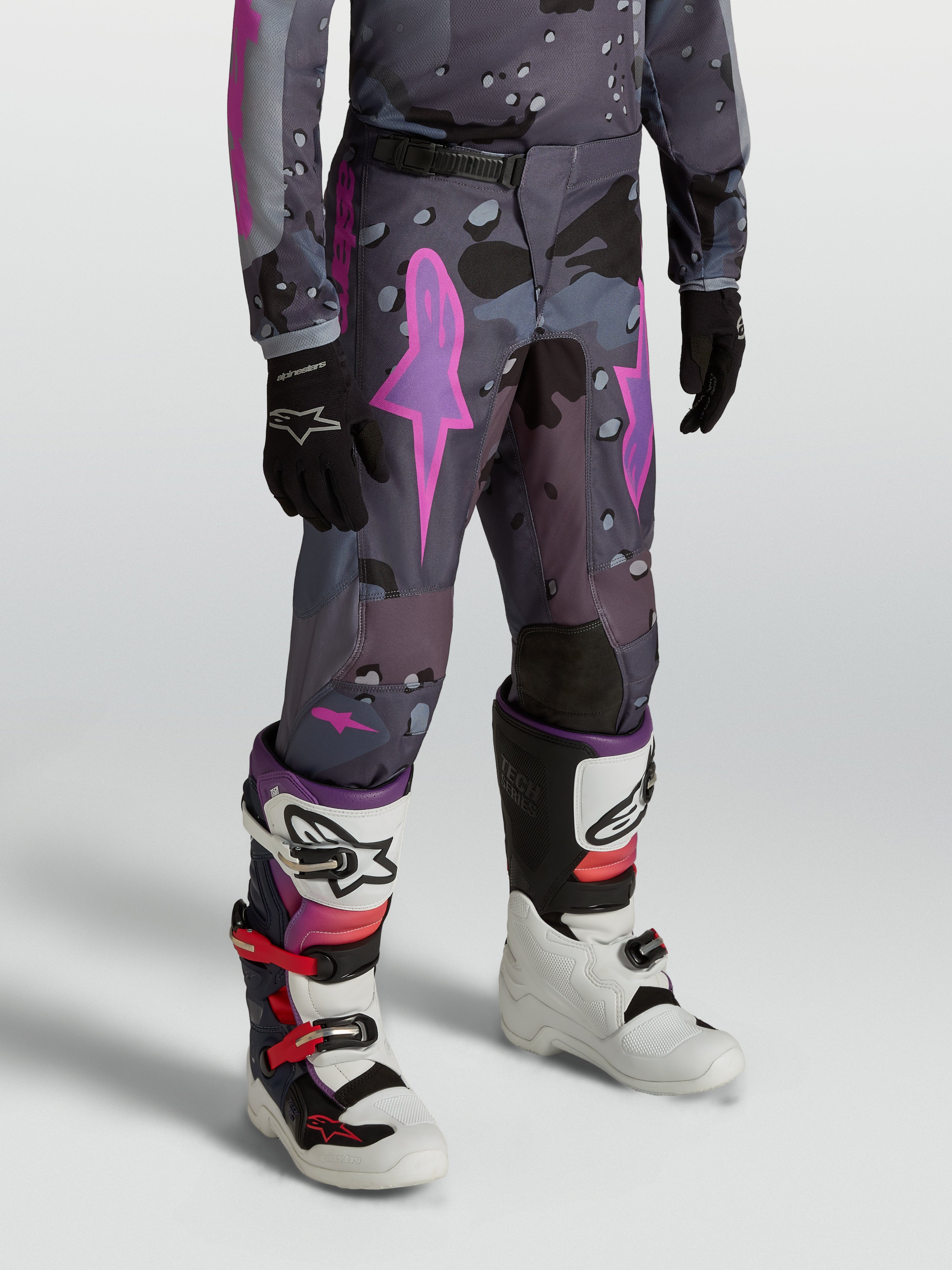 Alpinestars pantalon Fluid Lone Junior, pantalon de motocross gris camouflage et violet, construction robuste en polyfibre