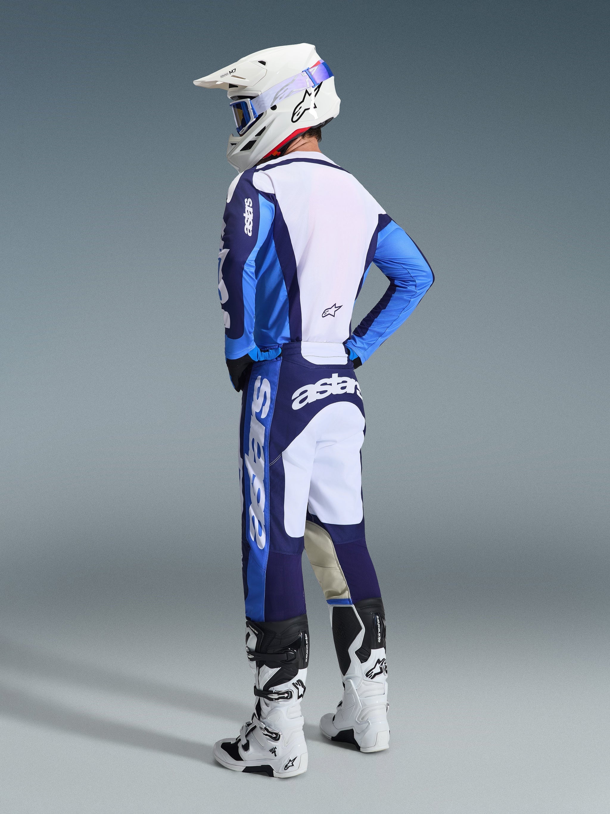 2026 Racer Riway Gear Set