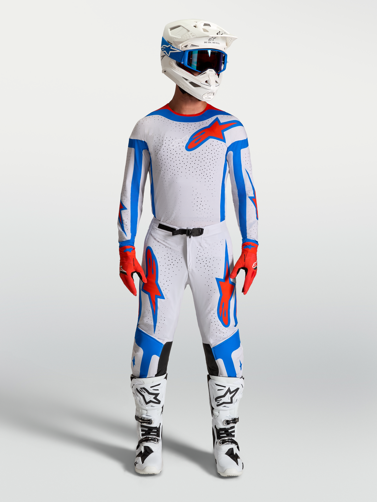 Alpinestars Maillot et ensemble Supertech Vesta, équipement de motocross pour homme, blanc, lilas clair et rouge cardinal, tenue de course complète avec bottes.