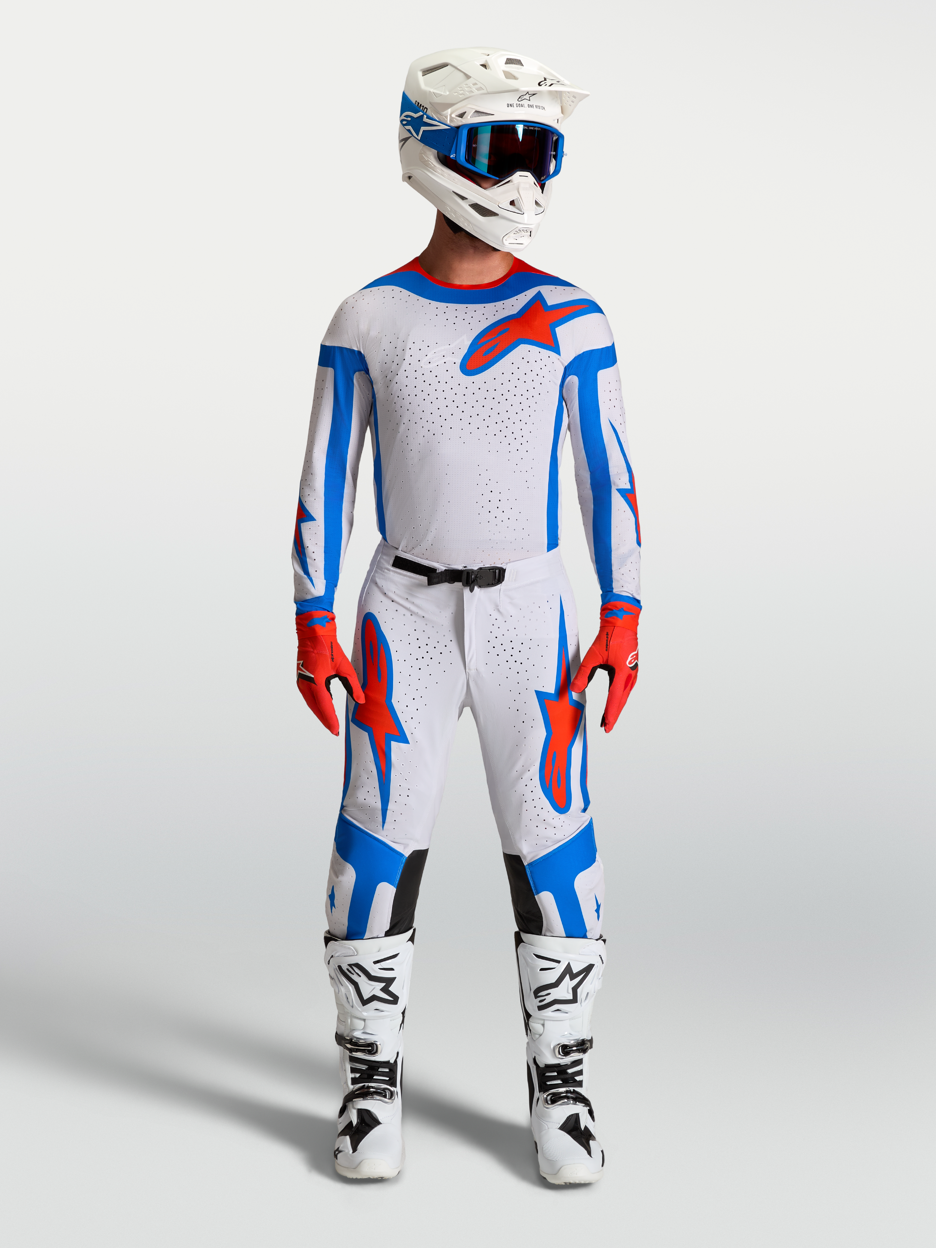 Alpinestars Maillot et ensemble Supertech Vesta, équipement de motocross pour homme, blanc, lilas clair et rouge cardinal, tenue de course complète avec bottes.