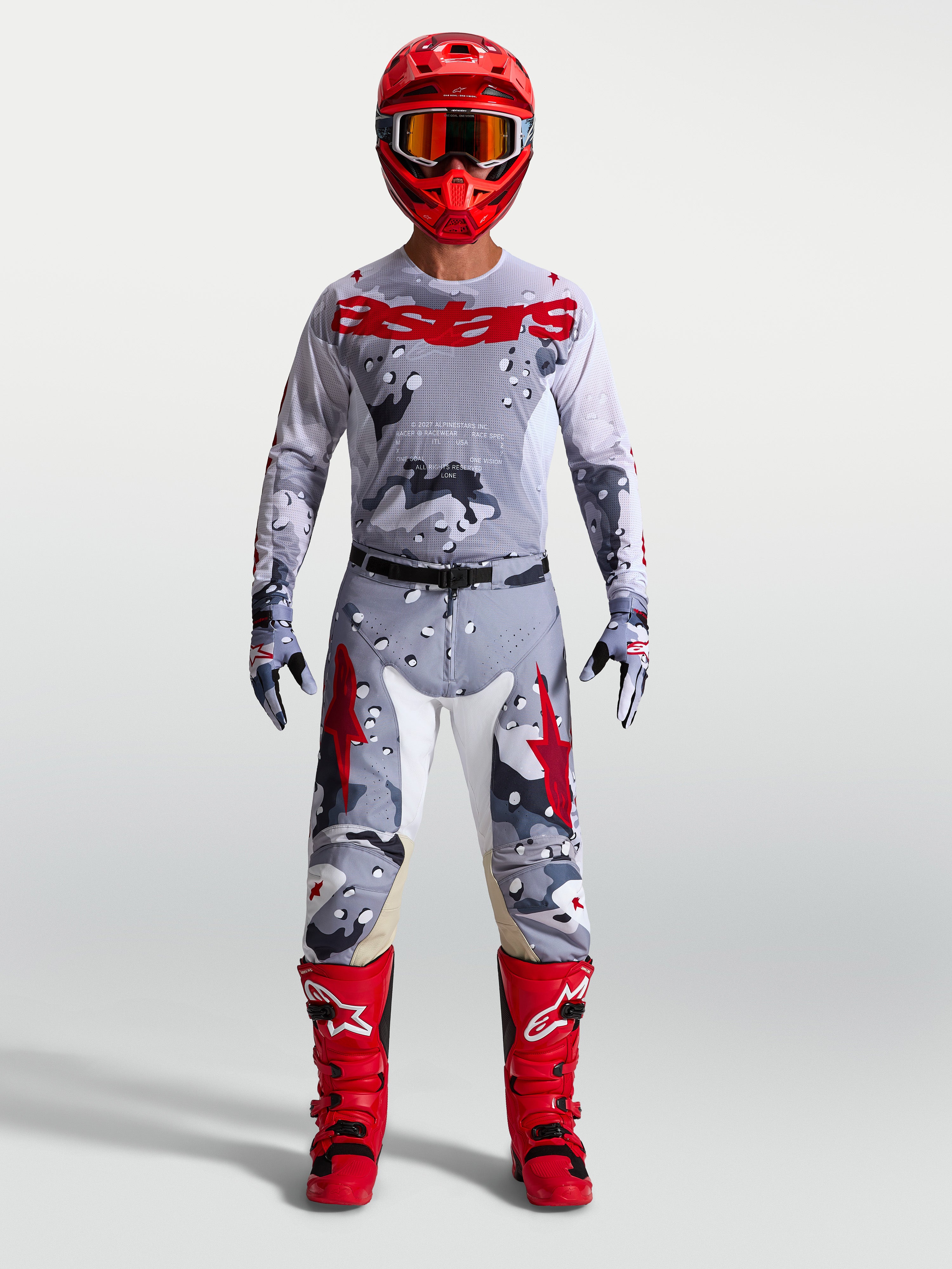 Maillot Alpinestars Racer Air Lone pour homme, gris camo et rouge, en maille respirante à flux d'air élevé.