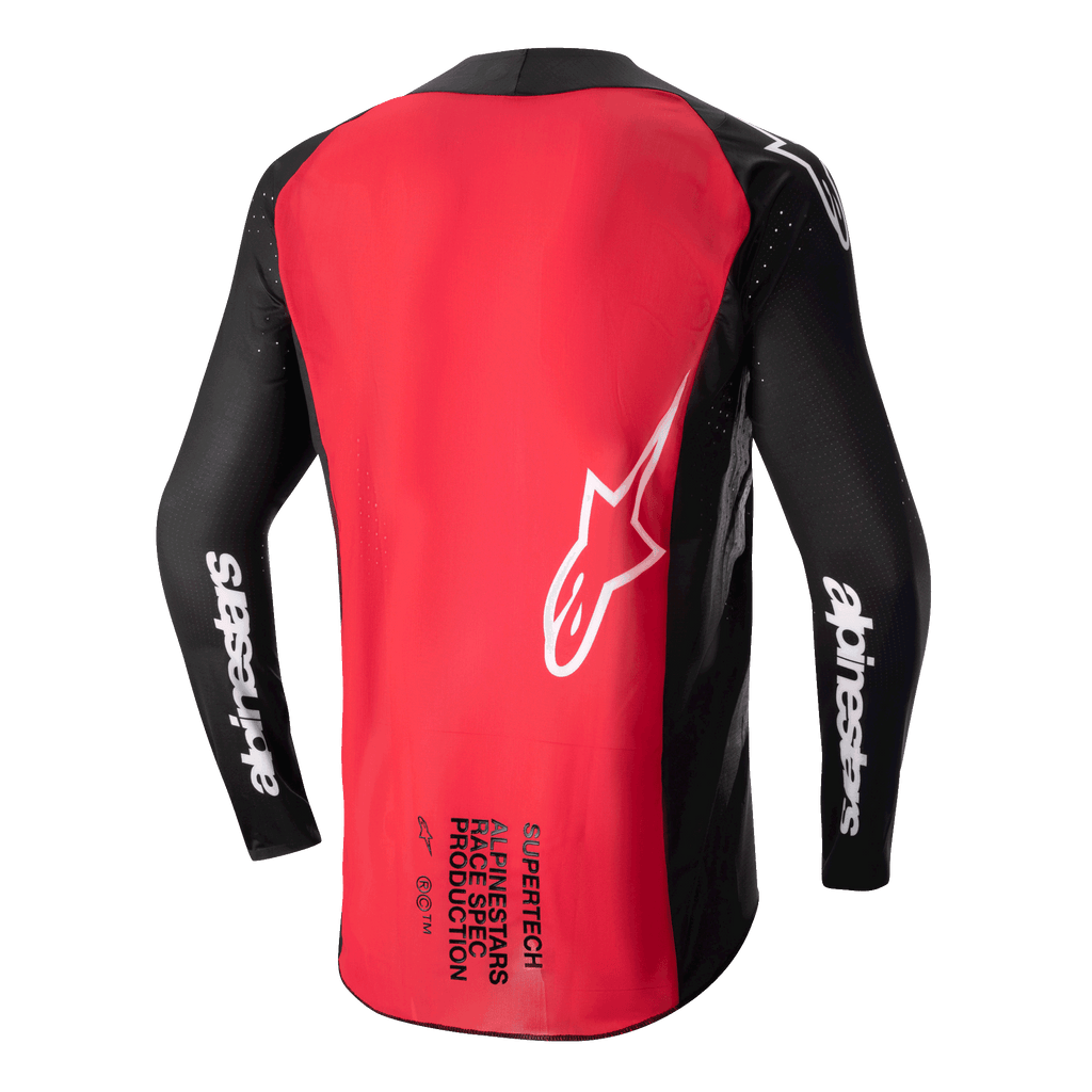 Maillot Alpinestars Supertech Ward 2024, maillot de motocross, noir et rouge berry, vue arrière montrant un large panneau dorsal rouge, des manches en maille noire avec logo Alpinestars blanc, un logo étoile blanc et l'inscription Supertech Race Spec dans le bas du dos