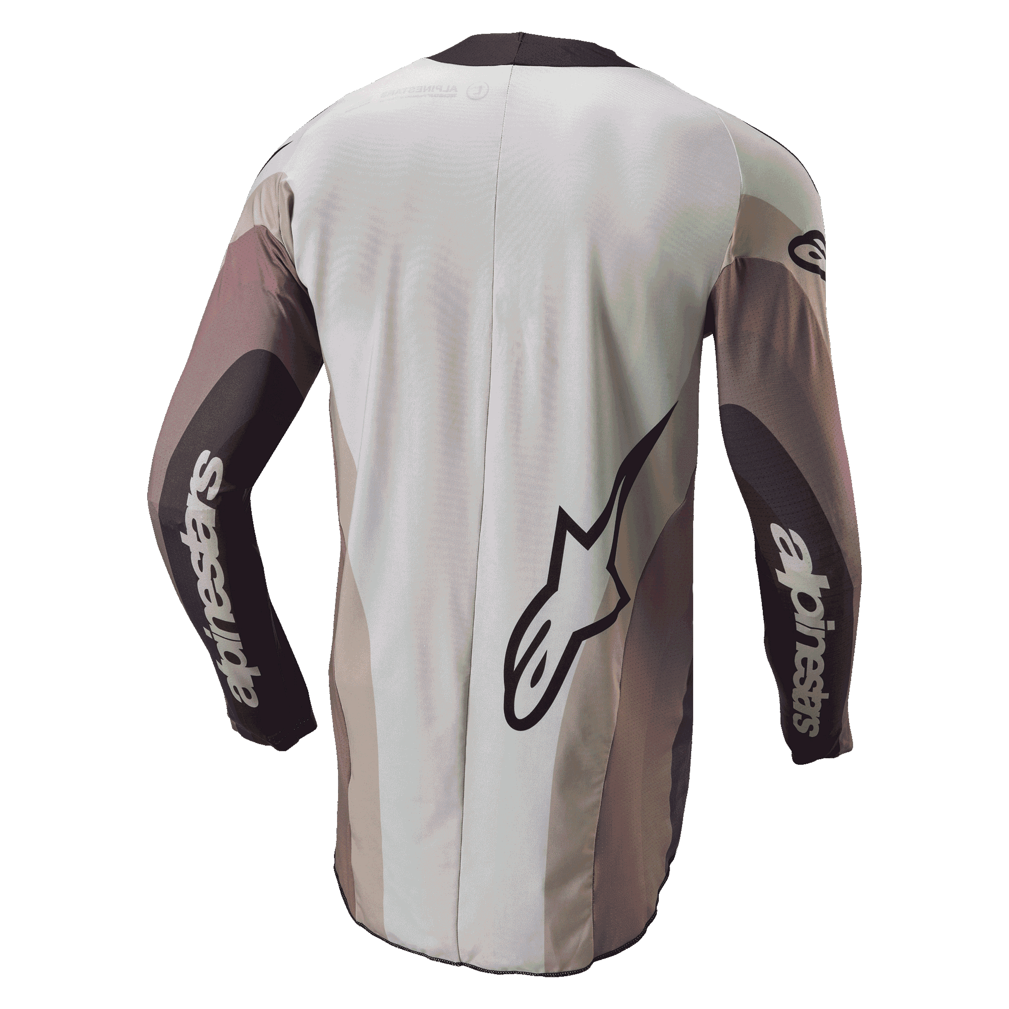 Maillot de motocross Alpinestars Techstar Pneuma 2024, vue de dos en coloris gris sable foncé et poussière de fer, avec un grand logo Alpinestars et marquage sur les manches, coupe athlétique avec panneaux contrastés et arrière allongé.