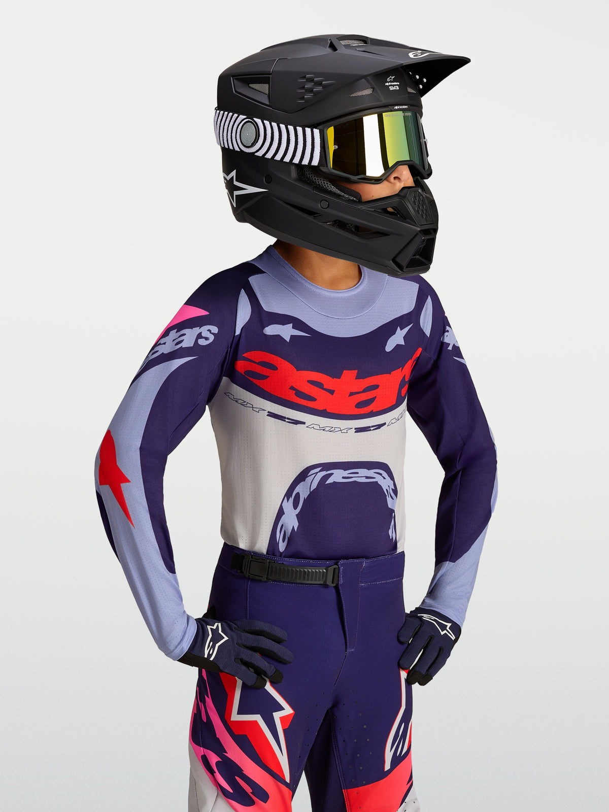 Maillot Alpinestars Supertech Dyna Junior, maillot de motocross violet et rouge, coupe athlétique race-fit, pour jeune pilote