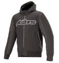 Alpinestars Rhod Windstopper Hoodie, sweat à capuche de moto noir chiné et gris foncé, grand logo Astars gris clair sur la poitrine, panneaux latéraux texturés, poignets et taille côtelés, équipement de conduite urbain protecteur