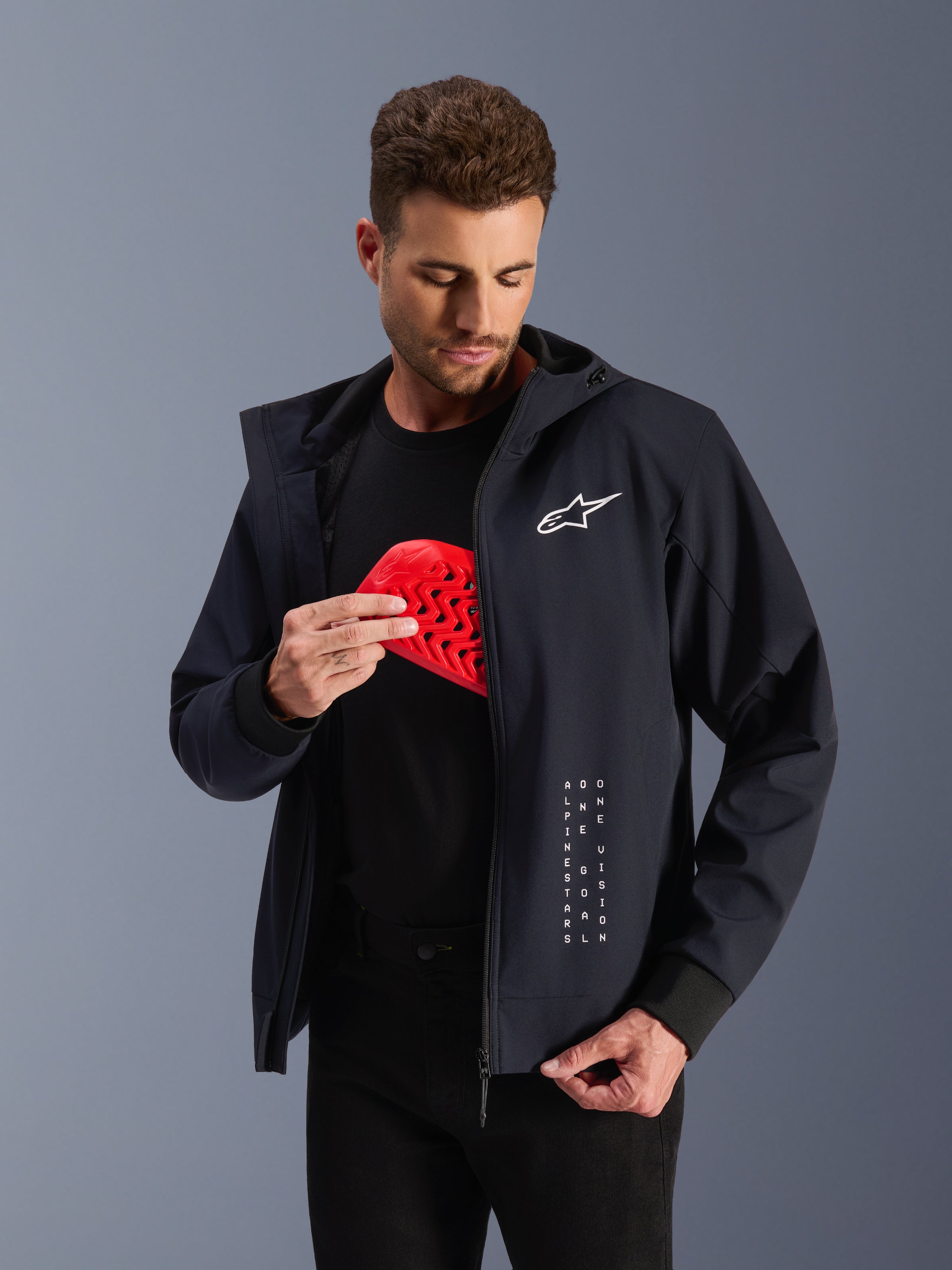Sweat à capuche Tech Radium Alpinestars noir pour homme avec insert de protection Nucleon Flex Plus rouge