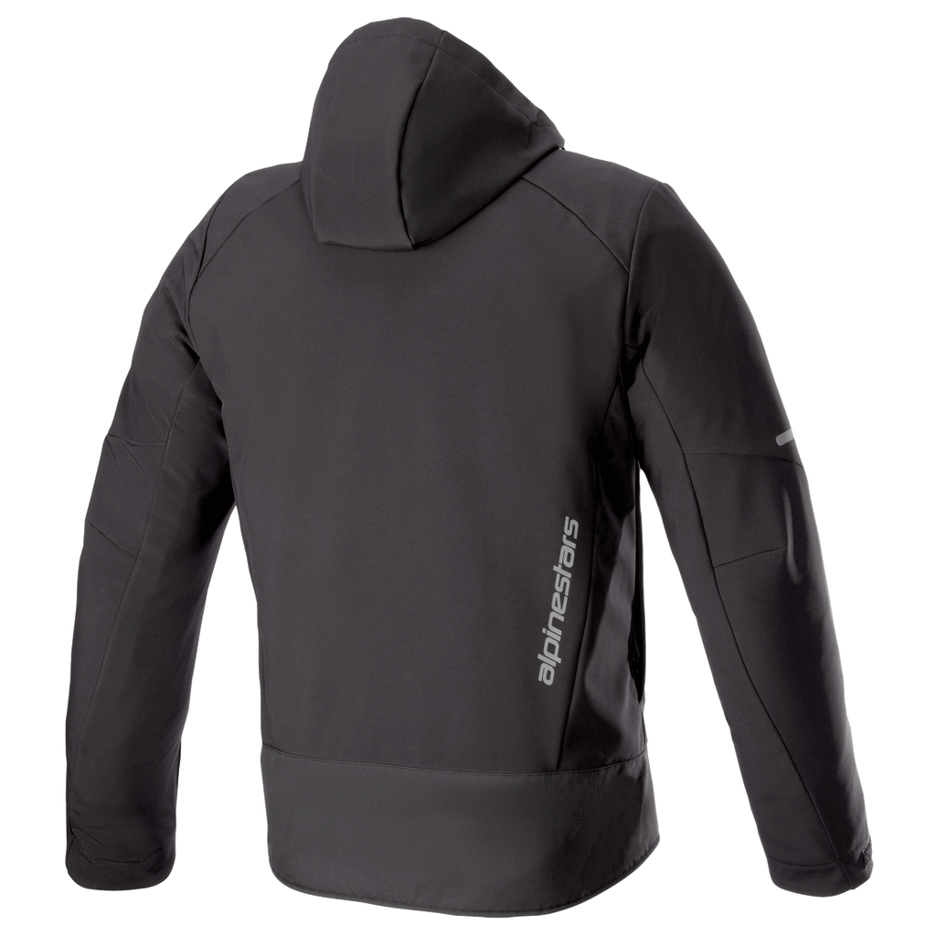 Sweat à capuche Alpinestars Neo Waterproof, veste de moto urbaine technique, noir, vue arrière montrant la capuche amovible, marquage Alpinestars vertical argenté sur le bas du dos et détails réfléchissants sur les manches.