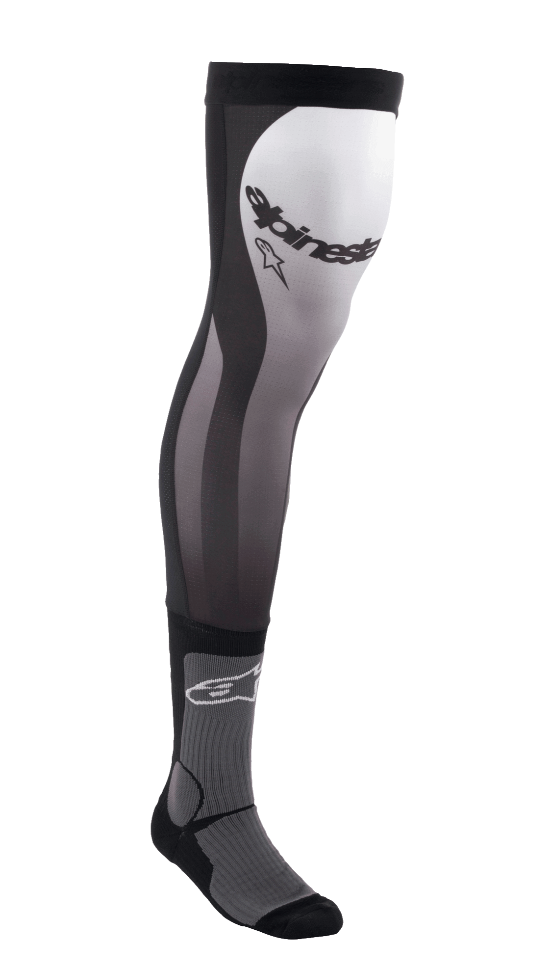 Chaussettes Alpinestars Knee Brace, chaussettes de motocross hautes, noir, blanc et gris, design au-dessus du genou avec partie supérieure en Lycra extensible, inserts en maille, rembourrage de cheville côtelé et logo Alpinestars sur la cuisse