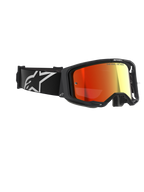 Lunettes Alpinestars Vision 8 Corp, masque de motocross, noir avec écran rouge miroir, dotées d'un bandeau noir avec logo Alpinestars blanc et texte 'ONE GOAL. ONE VISION.' sur l'écran, protection oculaire haute performance pour la course tout-terrain