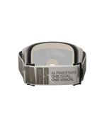 Masque Alpinestars Vision 5 Hollow, masque de motocross, blanc et gris clair, vue arrière présentant une large sangle tissée avec l'inscription 'ALPINESTARS ONE GOAL. ONE VISION.', mousse faciale multicouche épaisse, protection oculaire haute performance pour le tout-terrain