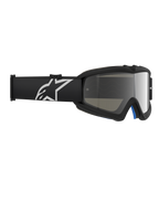Lunettes Alpinestars Vision Youth Corp, lunettes de motocross, Noir Miroir Argent, avec une lentille en polycarbonate miroir et un bandeau noir avec un logo Alpinestars blanc, conçues pour les jeunes pilotes