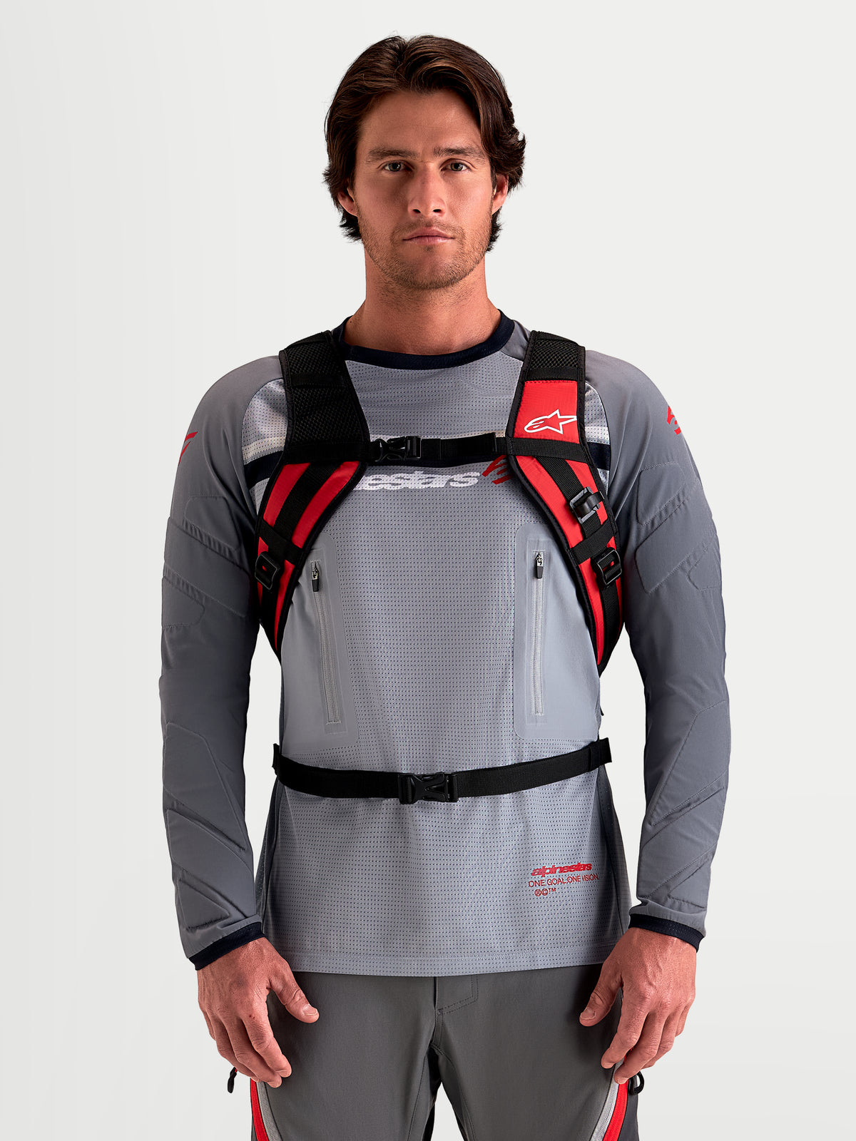Alpinestars Sac À Dos AT-9, sac à dos de motocross pour homme, noir et rouge vif avec bretelles rembourrées et système de harnais, construction en textile léger
