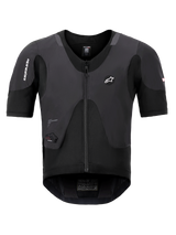 Système Alpinestars Tech-Air 5 Plasma, gilet airbag noir, vue de face avec manches courtes et fermeture éclair centrale, arborant le logo Alpinestars et un affichage d'état à LED intégré, sous-vêtement de protection ultra-fin pour la sécurité à moto