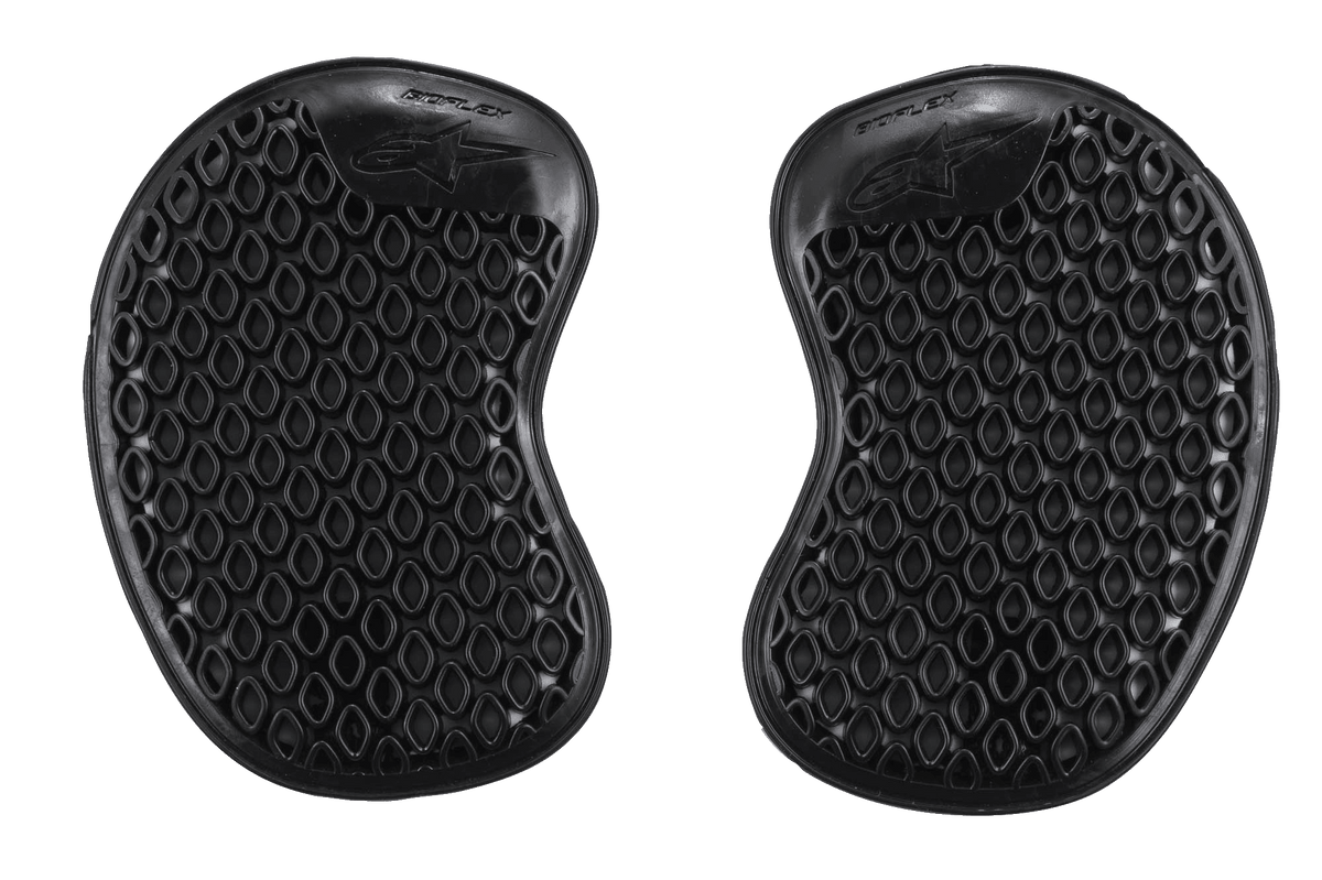 Alpinestars Bioflex Hip Protectors, paire d'inserts de protection de hanches noirs pour moto, structure cellulaire en nid d'abeille ventilée, forme ergonomique fine pour un ajustement discret, coussinets de protection contre les impacts adaptatifs.