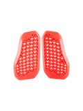 Alpinestars Nucleon Plasma Divided Chest Protector, insert de protection de poitrine rouge pour moto, motif en zigzag ventilé avec trous perforés, protection contre les impacts certifiée CE, construction légère en deux parties