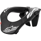 Alpinestars Youth Neck Support, protection cervicale de motocross, noir avec graphismes blancs et languette rouge, design ergonomique avec surface texturée, équipement de protection pour jeunes