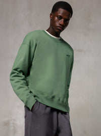 Sweat-Shirt Essentials Ageless