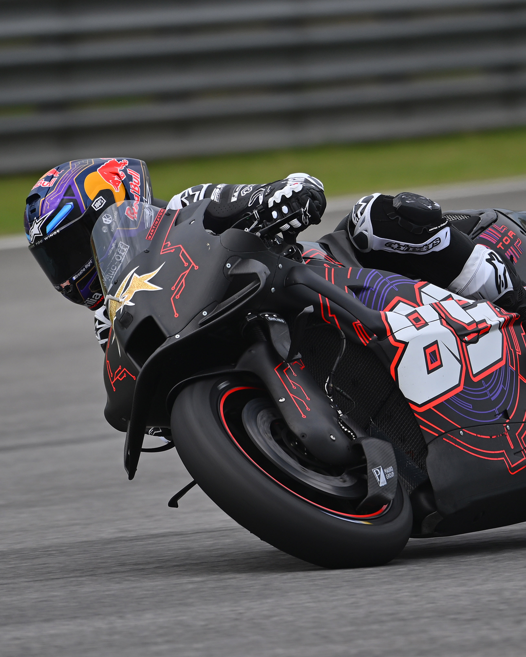 Jorge Martin riding his Aprilia MotoGP bike