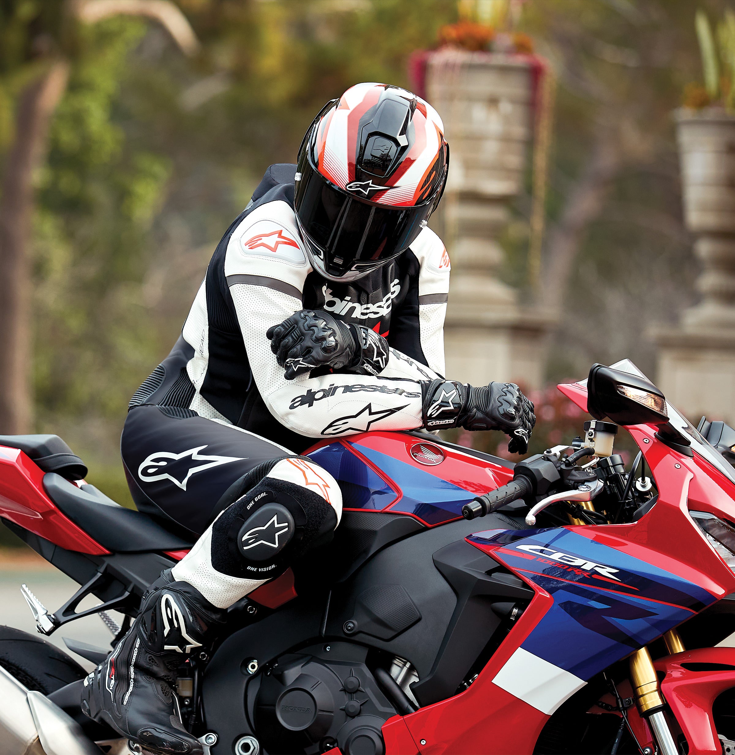 GP Force Lurv - Black Motorcycle Suit | Alpinestars®